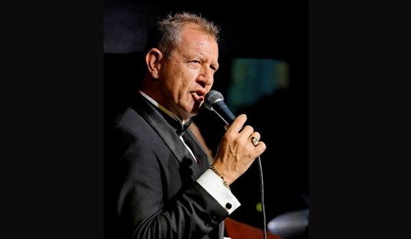 Swing Central featuring Brad Leaver