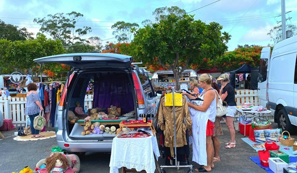 Carrara Markets Car Boot Sale